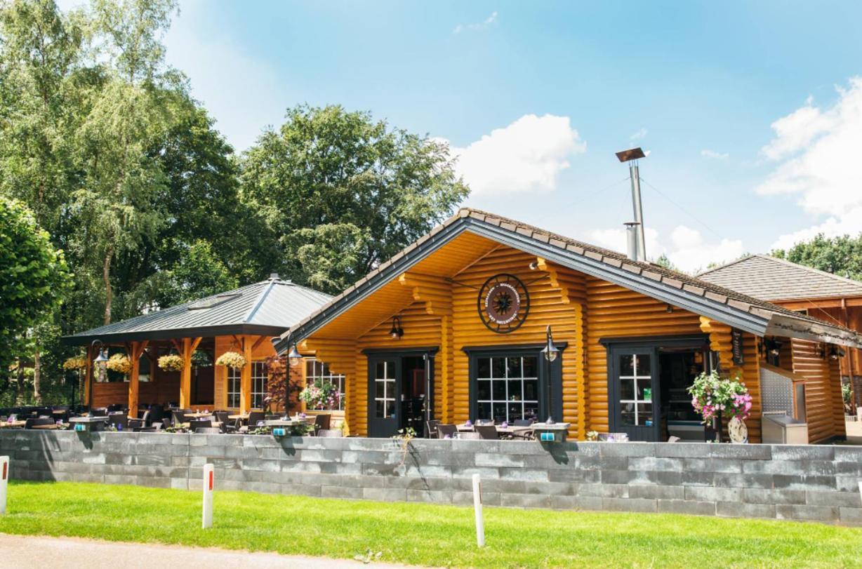Villa Een Gezellige Chalet Met Zonnige Buitenruimte Op De Veluwe! à Putten Extérieur photo